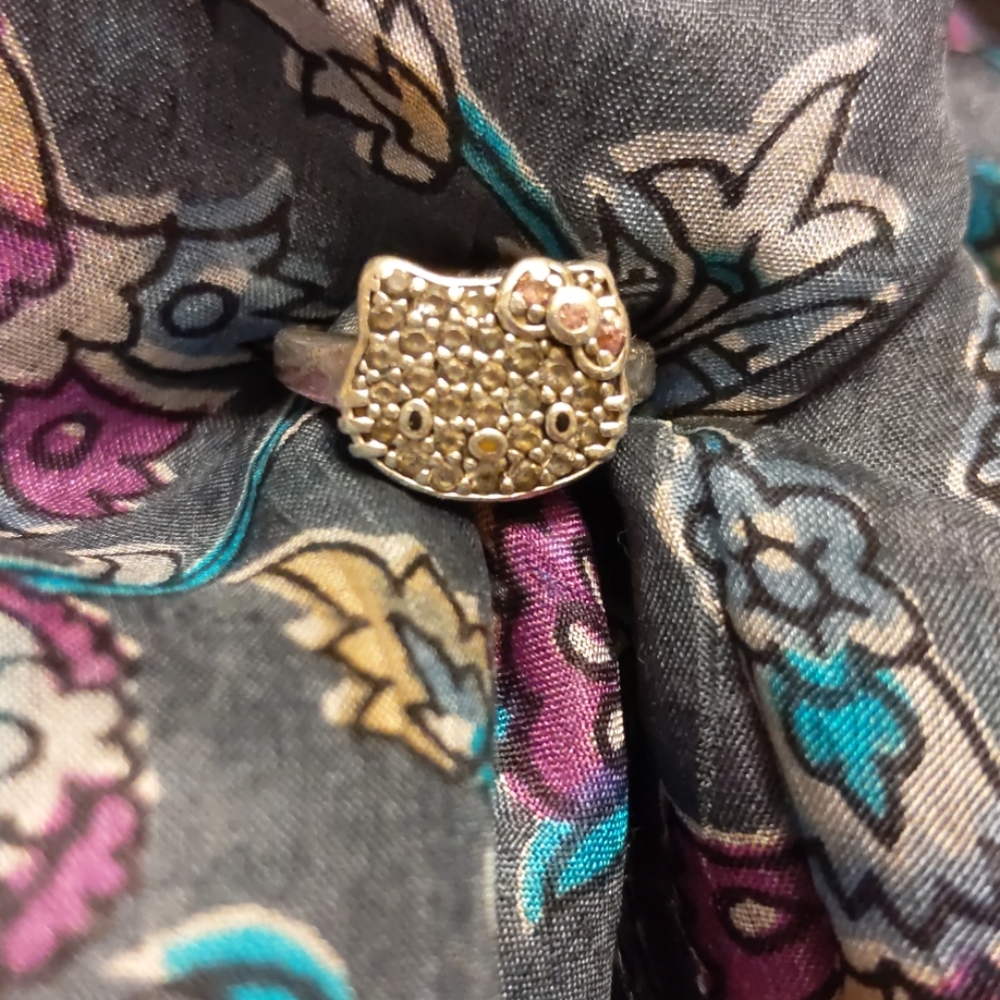 Hello Kitty ring *very rare*